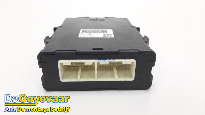 Dator, automatisk växellåda från en Toyota Auris (E15) 1.8 16V HSD Full Hybrid 2011