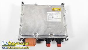 Gebruikte Regelapparaat hybride accu Mercedes EQC (N293) 400 4-Matic Prijs € 549,99 Margeregeling aangeboden door Autodemontagebedrijf De Ooyevaar