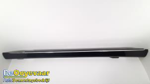 Gebruikte Sideskirt links Mercedes E Estate (S213) E-220d 2.0 Turbo 16V 4-Matic Prijs € 94,99 Margeregeling aangeboden door Autodemontagebedrijf De Ooyevaar