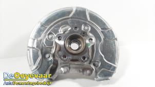 Gebruikte Fusee links-voor BMW 5 serie (G30) 523i 2.0 TwinPower Turbo 16V Prijs € 149,99 Margeregeling aangeboden door Autodemontagebedrijf De Ooyevaar