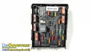 Gebruikte Zekeringkast Volkswagen Passat Variant (365) 1.6 TDI 16V Bluemotion Prijs € 29,99 Margeregeling aangeboden door Autodemontagebedrijf De Ooyevaar