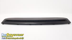 Begagnade Tredje bromsljus Mercedes C (W205) C-220d 2.0 Turbo 16V Pris € 29,99 Marginaltabell erbjuds av Autodemontagebedrijf De Ooyevaar