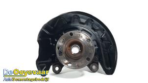 Gebruikte Fusee rechts-voor Volkswagen Golf VII (AUA) 2.0 TDI 150 16V Prijs € 39,99 Margeregeling aangeboden door Autodemontagebedrijf De Ooyevaar