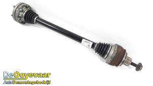 Gebruikte Aandrijfas rechts-achter Bentley Bentayga 4.0 TDI V8 32V Prijs € 175,00 Margeregeling aangeboden door Autodemontagebedrijf De Ooyevaar