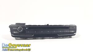 Begagnade Radiokontrollpanel BMW X2 (F39) xDrive 20d 2.0 16V Pris € 25,00 Marginaltabell erbjuds av Autodemontagebedrijf De Ooyevaar