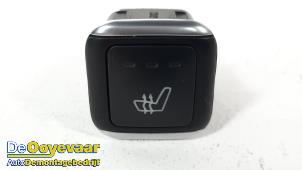 Gebruikte Schakelaar Stoelverwarming Mercedes CLS Shooting Brake (X218) 63 AMG S 5.5 V8 32V 4-Matic Prijs € 24,99 Margeregeling aangeboden door Autodemontagebedrijf De Ooyevaar