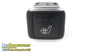 Gebruikte Schakelaar Stoelverwarming Mercedes CLS Shooting Brake (X218) 63 AMG S 5.5 V8 32V 4-Matic Prijs € 39,99 Margeregeling aangeboden door Autodemontagebedrijf De Ooyevaar