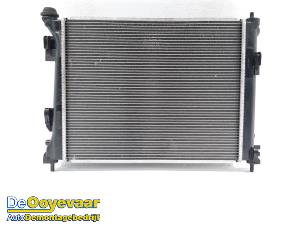 Begagnade Kylare Kia Stonic (YB) 1.6 CRDi VGT 16V Pris € 89,99 Marginaltabell erbjuds av Autodemontagebedrijf De Ooyevaar