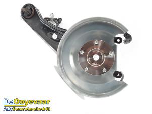 Gebruikte Asschenkel links-achter Mitsubishi Eclipse Cross (GK/GL) 2.4 16V PHEV 4x4 Prijs € 99,99 Margeregeling aangeboden door Autodemontagebedrijf De Ooyevaar