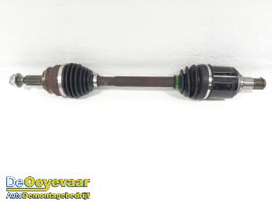 Begagnade Drivaxel, vänster fram Mitsubishi ASX 1.6 Di-D 16V 4x4 Pris € 199,99 Marginaltabell erbjuds av Autodemontagebedrijf De Ooyevaar