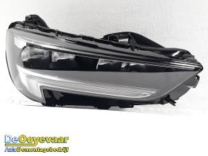 Begagnade Strålkastare, höger Opel Insignia Grand Sport 1.5 CDTI 12V Pris € 339,99 Marginaltabell erbjuds av Autodemontagebedrijf De Ooyevaar