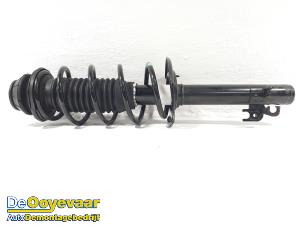 Begagnade Stötdämparstång, vänster fram Citroen C1 1.0 12V VVT-i Pris € 15,00 Marginaltabell erbjuds av Autodemontagebedrijf De Ooyevaar