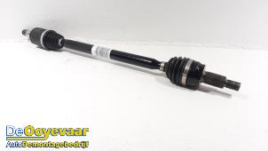 Gebruikte Aandrijfas rechts-achter Landrover Range Rover Evoque II (LZC/LZS/LZH) 2.0 P200 MHEV 16V AWD Prijs € 225,00 Margeregeling aangeboden door Autodemontagebedrijf De Ooyevaar