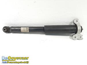 Gebruikte Veerpoot rechts-achter Opel Insignia Sports Tourer Prijs € 29,99 Margeregeling aangeboden door Autodemontagebedrijf De Ooyevaar