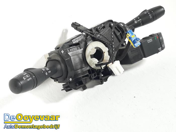 Combischakelaar Stuurkolom van een Opel Vivaro 1.6 CDTI BiTurbo 120 2016