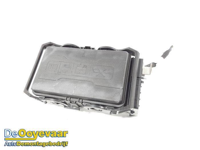 Zekeringkast van een Opel Insignia Sports Tourer  2020