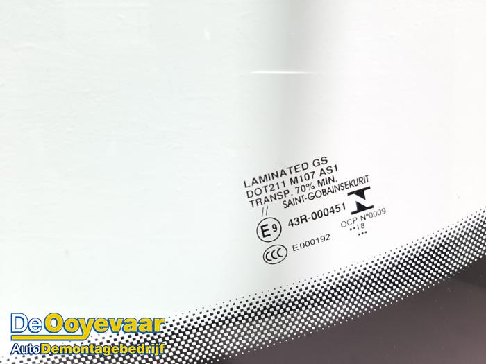 Framruta från en Citroën C3 Aircross I (2C/2R) 1.2 e-THP PureTech 110 2018