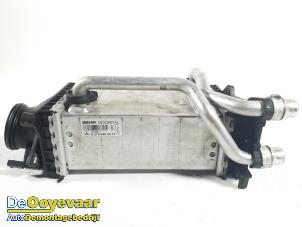 Begagnade Laddluftkylare Mercedes C (W205) C-300 2.0 Turbo 16V 4-Matic Pris € 149,99 Marginaltabell erbjuds av Autodemontagebedrijf De Ooyevaar