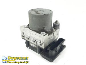 Używane Pompa ABS Subaru Impreza III (GH/GR) 2.0 R 16V AWD Cena € 89,99 Procedura marży oferowane przez Autodemontagebedrijf De Ooyevaar