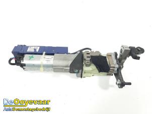 Begagnade Motor för eldriven baklucka Audi SQ5 (8RB) 3.0 TFSI V6 24V Pris € 125,00 Marginaltabell erbjuds av Autodemontagebedrijf De Ooyevaar