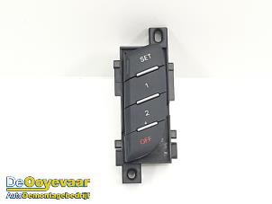 Używane Przelacznik pozycji fotela Audi A6 (C7) 3.0 TDI V6 24V Cena € 29,99 Procedura marży oferowane przez Autodemontagebedrijf De Ooyevaar