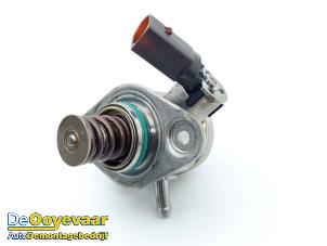 Gebruikte Hogedrukpomp Mercedes CLA Shooting Brake (118.6) 2.0 CLA-250 Turbo 16V Prijs € 69,99 Margeregeling aangeboden door Autodemontagebedrijf De Ooyevaar