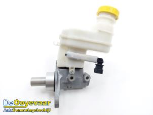 Gebruikte Hoofdremcilinder Fiat Panda/Pandina (312) 0.9 TwinAir 65 Prijs € 29,99 Margeregeling aangeboden door Autodemontagebedrijf De Ooyevaar