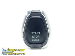 Begagnade Start/stopp-brytare Lynk &amp; Co 01 1.5 PHEV Pris € 19,99 Marginaltabell erbjuds av Autodemontagebedrijf De Ooyevaar