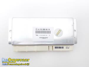 Gebruikte Luchtvering module Mercedes E Estate AMG (S213) 4.0 E-63 S AMG V8 Turbo 4-Matic+ Prijs € 39,99 Margeregeling aangeboden door Autodemontagebedrijf De Ooyevaar