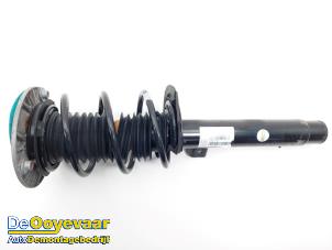 Begagnade Stötdämparstång, höger fram BMW 1 serie (F20) 114i 1.6 16V Pris € 39,99 Marginaltabell erbjuds av Autodemontagebedrijf De Ooyevaar