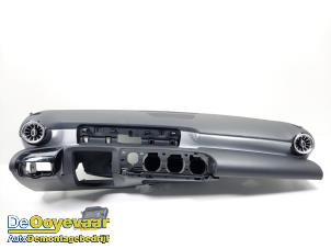 Gebruikte Airbag set + dashboard Mercedes A-Klasse AMG (177.0) 2.0 A-35 AMG Turbo 16V 4Matic Prijs € 749,99 Margeregeling aangeboden door Autodemontagebedrijf De Ooyevaar