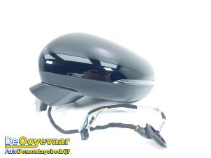 Begagnade Skärmspegel, vänster Mercedes A (177.0) 1.3 A-200 Turbo 16V Pris € 349,99 Marginaltabell erbjuds av Autodemontagebedrijf De Ooyevaar