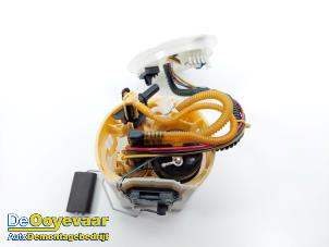 Gebruikte Tank element Pomp Mercedes A-Klasse AMG (177.0) 2.0 A-35 AMG Turbo 16V 4Matic Prijs € 49,99 Margeregeling aangeboden door Autodemontagebedrijf De Ooyevaar