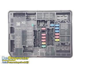 Gebruikte Zekeringkast Nissan Micra (K14) 1.0 IG-T 100 Prijs € 99,99 Margeregeling aangeboden door Autodemontagebedrijf De Ooyevaar