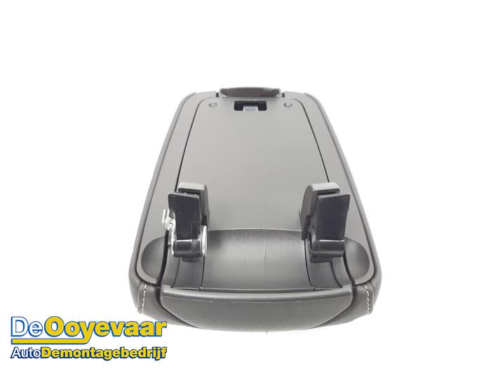 Armstöd från en Opel Astra K 1.2 Turbo 12V 2020