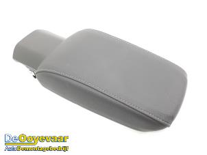 Begagnade Armstöd Opel Astra K 1.2 Turbo 12V Pris € 69,99 Marginaltabell erbjuds av Autodemontagebedrijf De Ooyevaar