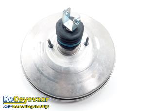 Gebruikte Rembooster Mercedes A (177.0) 2.0 A-250 Turbo 16V Prijs € 59,99 Margeregeling aangeboden door Autodemontagebedrijf De Ooyevaar