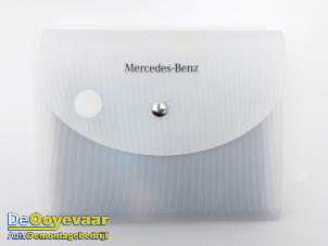 Używane Instrukcja Mercedes eVito Tourer (447.7) 41 kWh Cena € 25,00 Procedura marży oferowane przez Autodemontagebedrijf De Ooyevaar