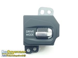 Begagnade Lägesbrytare, automatisk växellåda Lynk &amp; Co 01 1.5 PHEV Pris € 19,99 Marginaltabell erbjuds av Autodemontagebedrijf De Ooyevaar