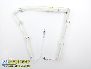 Begagnade Takgardinairbag, höger Lynk &amp; Co 01 1.5 PHEV Pris € 399,99 Marginaltabell erbjuds av Autodemontagebedrijf De Ooyevaar