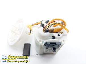 Gebruikte Tank element Pomp BMW M5 (F90) M550i xDrive 4.4 V8 32V TwinPower Turbo Prijs € 199,99 Margeregeling aangeboden door Autodemontagebedrijf De Ooyevaar