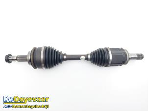 Begagnade Drivaxel, höger fram Toyota Land Cruiser (J15) 2.8 D-4D 16V Pris € 199,99 Marginaltabell erbjuds av Autodemontagebedrijf De Ooyevaar