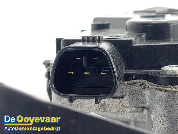 Ruitenwismotor+Mechaniek van een Suzuki Celerio (LF) 1.0 12V Dualjet 2015