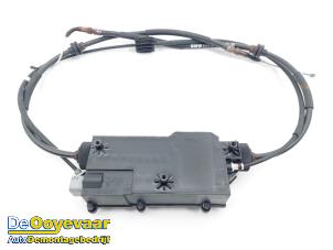 Begagnade Parkeringsbromsmotor BMW X6 (E71/72) xDrive35i 3.0 24V Pris € 225,00 Marginaltabell erbjuds av Autodemontagebedrijf De Ooyevaar