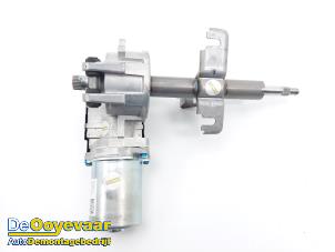 Begagnade Elservostyrningsenhet Dacia Spring Pris € 249,99 Marginaltabell erbjuds av Autodemontagebedrijf De Ooyevaar