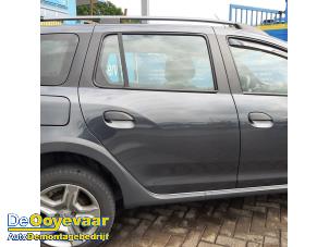 Gebruikte Portier 4Deurs rechts-achter Dacia Logan MCV II/Sandero Wagon (7S) 0.9 TCE 12V Prijs € 199,99 Margeregeling aangeboden door Autodemontagebedrijf De Ooyevaar