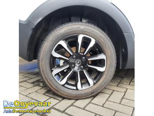 Begagnade Hjuluppsättning + däck Opel Crossland (X) 1.2 Turbo 12V Pris € 499,99 Marginaltabell erbjuds av Autodemontagebedrijf De Ooyevaar