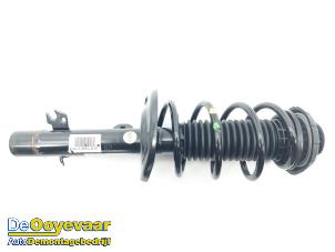 Gebruikte Mac Phersonpoot rechts-voor Opel Crossland (X) 1.2 Turbo 12V Prijs € 59,99 Margeregeling aangeboden door Autodemontagebedrijf De Ooyevaar