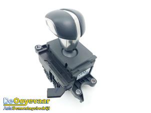 Begagnade Automatisk växelväljare Mazda CX-60 (KH) 2.5 e-SkyActiv PHEV Pris € 199,99 Marginaltabell erbjuds av Autodemontagebedrijf De Ooyevaar