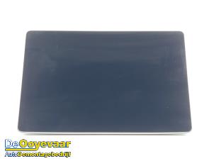 Używane Wyswietlacz jednostki multimedialnej Tesla Model 3 Long Range AWD 75 kWh Cena € 449,99 Procedura marży oferowane przez Autodemontagebedrijf De Ooyevaar